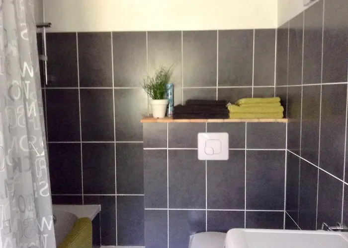 The Gatehouse At The Old Forge Feuillade